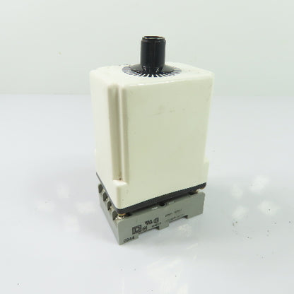 Square D 9050 JCK-11 On Delay Timing Relay 120VAC/110VDC 0.1-10 Sec W/ Base