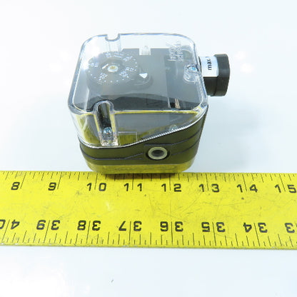 Kromschroder 84447832 DG150T Gas Pressure Switch 12-60 in. wc