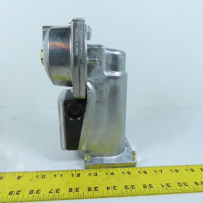 Siemens SKP25.011U1 Valve Actuator 120V Gas Safety Shutoff Component Section