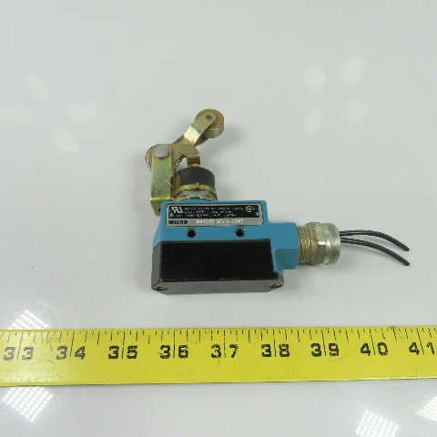 Honeywell MICRO SWITCH BZE6-2RN2 Roller Lever Limit Switch 15A 125 250 or 480VAC