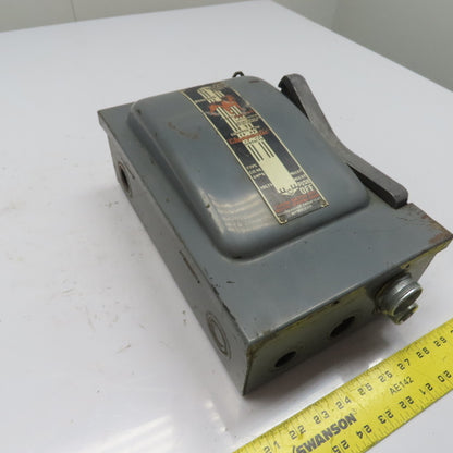 Bull Dog Vacu-Break 30A 3-Pole Fusible Safety Disconnect Switch 240VAC