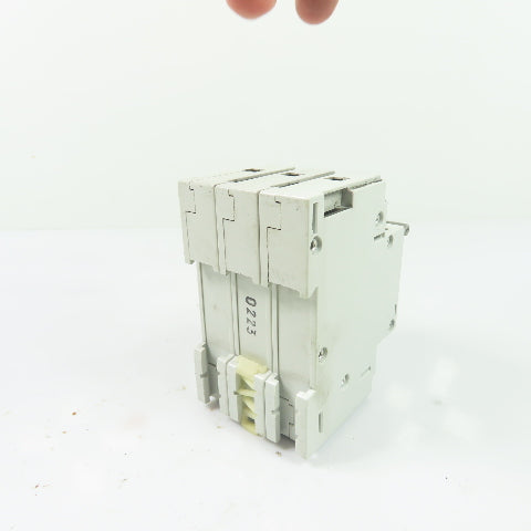Allen-Bradley 1492-CB3 G100 3-Pole Circuit Breaker 10A 5HP 480VAC/277VAC 3Ph