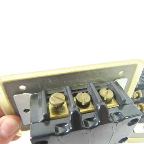 Hubbell 232-A Weatherproof Switch Plate and Toggle Switch Lot Of 2