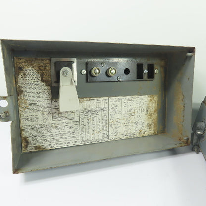 Cutler-Hammer AN16BNO NEMA Size 0 Motor Starter 18A 600VAC Enclosed