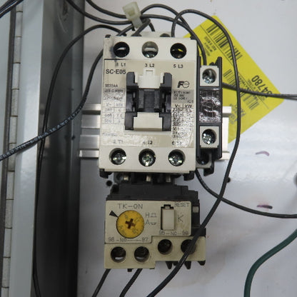 Fuji Electric SC-E05 Magnetic Motor Starter Contactor 3 Phase 480V Enclosure
