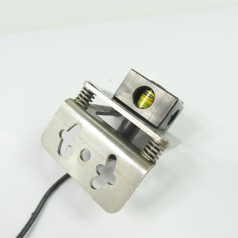 Banner M126E2LDQ5 SMB46X3 Laser Emitter Sensor W/ SMB46X3 Mounting Bracket