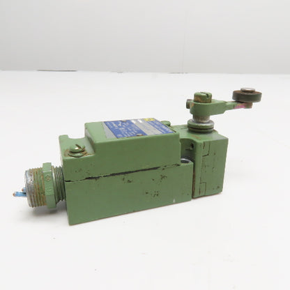 Square D C054 C54B2 Class 9007 Precision Limit Switch Roller Lever 600V