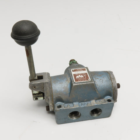 AAA Products HY4 Manual Spool 5/2 Way Air Gas Valve 250 PSI Max 1/2" NPT