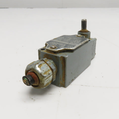 Allen-Bradley 802T-A Oiltight Limit Switch NEMA A600 Series D