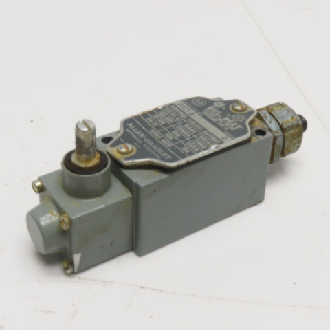 Allen-Bradley 802T-A Oiltight Limit Switch NEMA A600 Series D