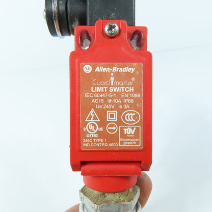 Allen-Bradley 246C Type 1 Guardmaster Safety Limit Switch Roller Lever 240V 3A