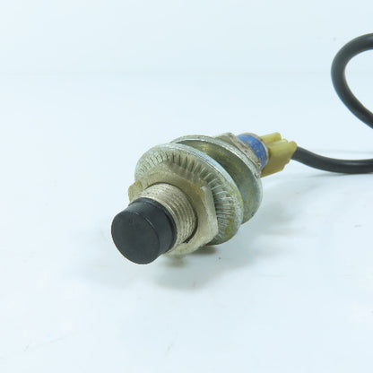 Telemecanique XS2M12PA370 12-28VDC Inductive Proximity Sensor M12