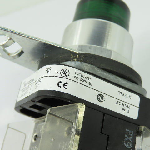 Allen-Bradley 800T-QB24G Illuminated Green Pushbutton Switch 24V AC/DC Ser T
