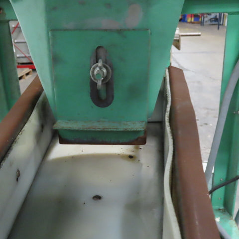 Syntron F010B 22" x 40" Open Top Bulk Material Hopper Vibratory Feeder 110V 1Ph