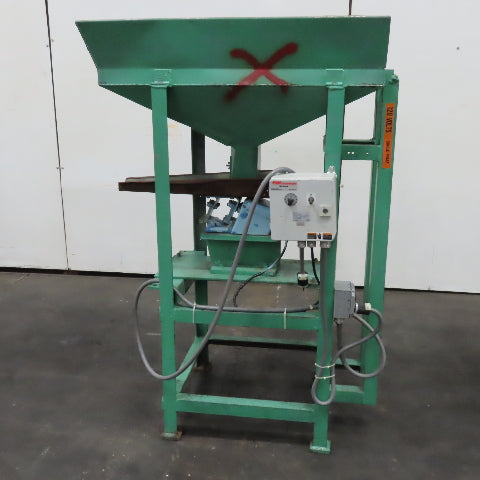 Syntron F010B 22" x 40" Open Top Bulk Material Hopper Vibratory Feeder 110V 1Ph