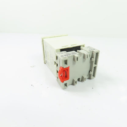 Allen-Bradley 700-HRM12TA17 Ser A On Delay Timing Relay 100-240VAC