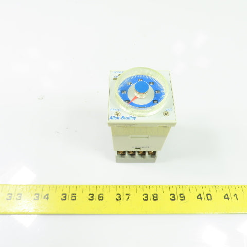 Allen-Bradley 700-HRM12TA17 Ser A On Delay Timing Relay 100-240VAC