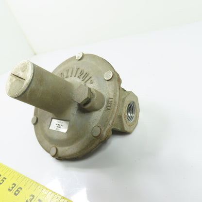 Maxitrol 325-3 Gas Pressure Regulator 10 PSIG Max Inlet 3/8" NPT