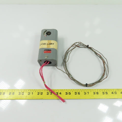 Penn Johnson Controls A19ABC-24 Temperature Control Switch Thermostat 120/240Vac