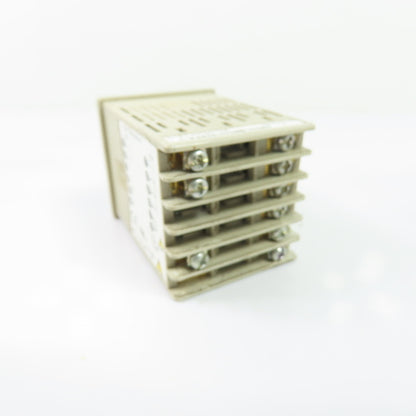 Azbil C15TV0TD010A SDC15 Digital Indicating Temperature Controller 24V