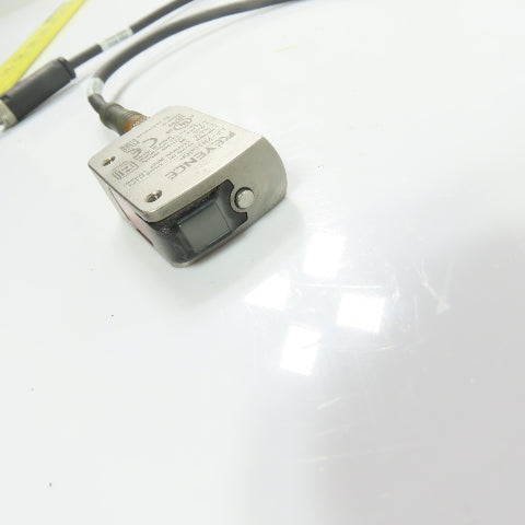 Keyence LR-ZB100CP Laser Sensor 100mm Range 10-30VDC