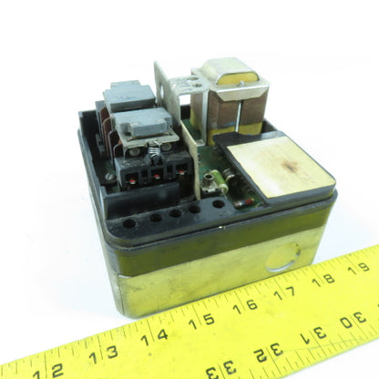 Honeywell R8185B-1000 2 Protectorelay Control Block 120V 3-Sec Flame Response