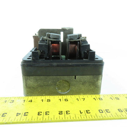 Honeywell R8185B-1000 2 Protectorelay Control Block 120V 3-Sec Flame Response
