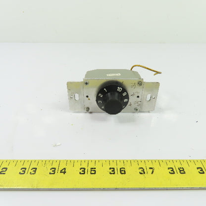 Dayton 4X796E Motor Speed Control 115VAC 5A Max 50/60Hz Dial Panel Mount