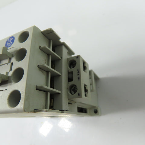 Allen-Bradley 700-CF220Z* A Industrial Control Relay 600VAC Max 25A Ser A