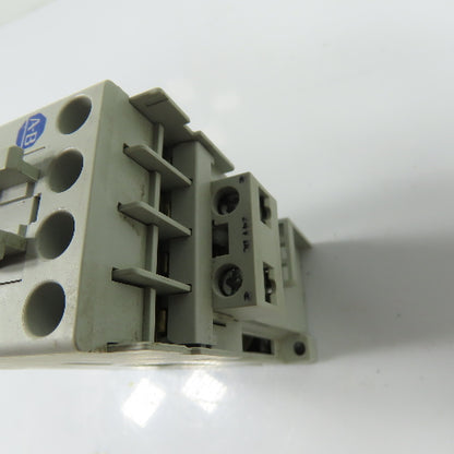 Allen-Bradley 700-CF220Z* A Industrial Control Relay 600VAC Max 25A Ser A