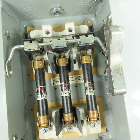 Siemens F351 30A 3-Pole Fusible Heavy Duty Safety Disconnect Switch 600V