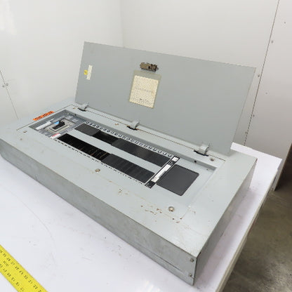 Siemens I2E42MC250C 250A Max 480V Panelboard Panel 125A Main Breaker 42-Circuit