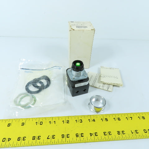 Allen-Bradley 800T-QBH2G Illuminated Push Button Operator 12-130VAC/DC Green LED