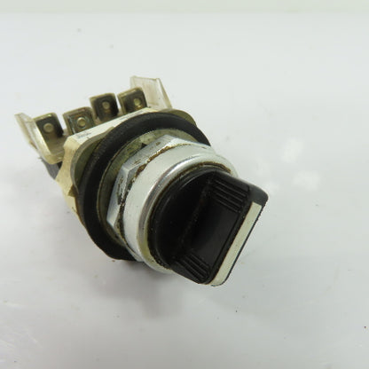Allen-Bradley 800T-H2 2-Position Selector Switch Ser T
