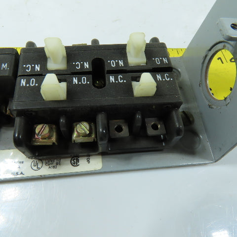 Furnas 50MA3AAA 3-Button Pushbutton Station Enclosure STOP OFF OFF 600V