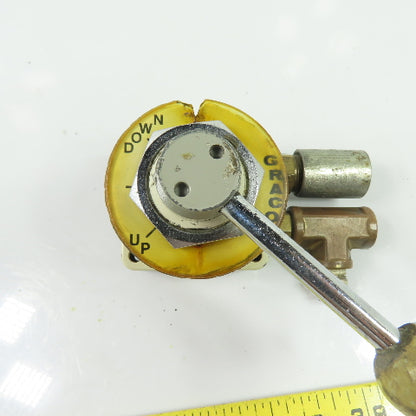 Graco N/A 3-Way Pneumatic Directional Control Valve Lever Actuated Up/Down