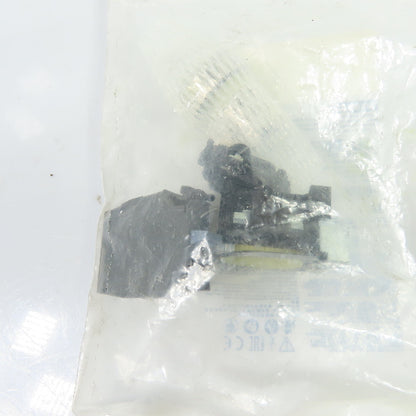 Siemens 3SU1152-0AB40-1FA0 Illuminated Green Push-Button Switch NEW