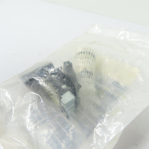 Siemens 3SU1152-0AB40-1FA0 Illuminated Green Push-Button Switch NEW