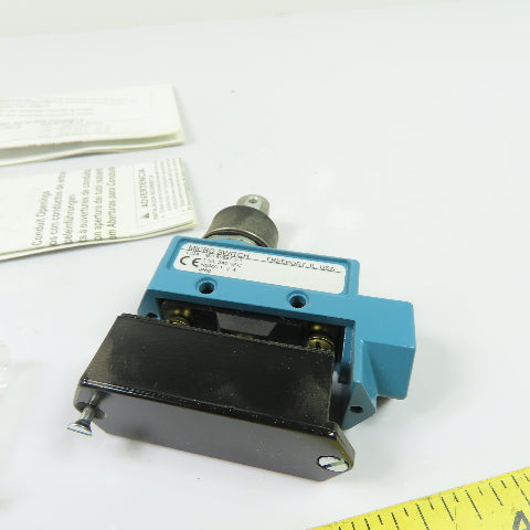 Honeywell BZE6-2RN80 Micro Switch Roller Plunger Limit Switch 240VAC NEW