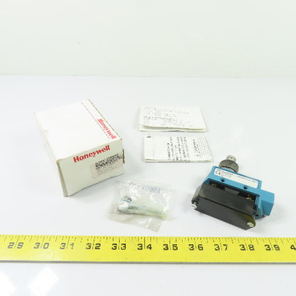 Honeywell BZE6-2RN80 Micro Switch Roller Plunger Limit Switch 240VAC NEW