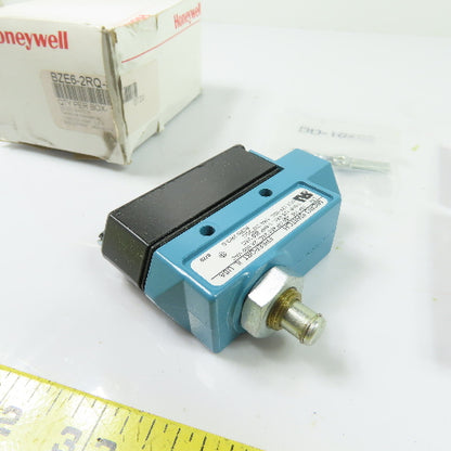Honeywell BZE6-2RQ-S Micro Switch Limit Switch 15A 125/250/480VAC 2A 600VAC NEW