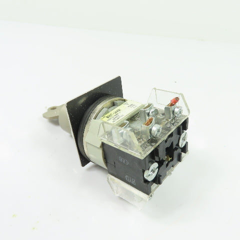 Allen-Bradley 800T-J44Q1 Key Operated Selector Switch NEMA 4 13 Series T