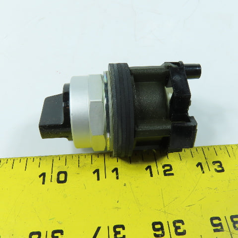 Eaton HT8JAH3A 2-Position Selector Switch with Grounding Kit