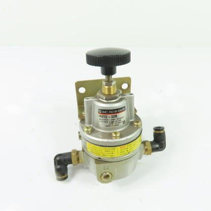 SMC IR202-02B Pneumatic Air Regulator 1/4" NPT 1.0MPa