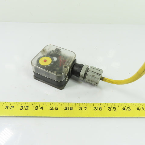 Dungs GMH-A2-4-4 Gas Pressure Switch 1-20 inW.C. 7 psi Max NEMA 4