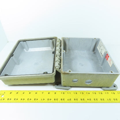 Carlon CJ1085 10" x 8" x 6" Hinged Non-Metallic NEMA 4X Electrical Enclosure