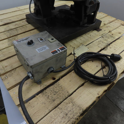 Syntron Vibratory Parts Feeder 18" ID x 7" Deep Bowl 1Ph 115V W/ Controller