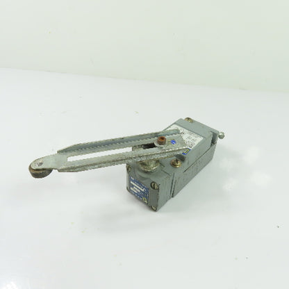 Square D 9007C62J Class 9007 Ser A Limit Switch w/ Type B 10° Operating Head