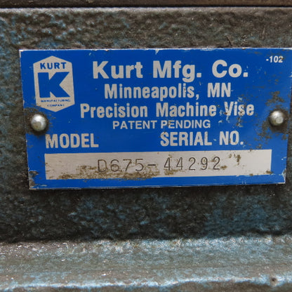Kurt Mfg. D675 6" Industrial Swivel Machine Vise 7-1/2" Open