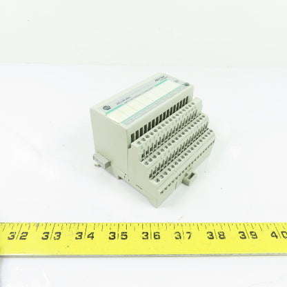 Allen-Bradley 1794-OB8EP Flex I/O 8-Point 24VDC Output Module Ser A W/ Base